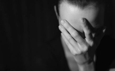 产后常见哪些疾病 新手妈妈都应该清楚 产后常见疾病有哪些 产后尿失禁是怎么回事 产后为什么会得乳腺炎