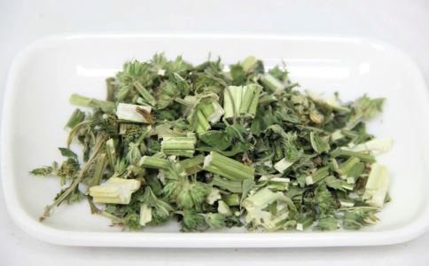 益母草粉的功效和作用 作用 功效 可以 适量 对于 服用 鸡蛋 痛经 治疗 加入 女性 吸收