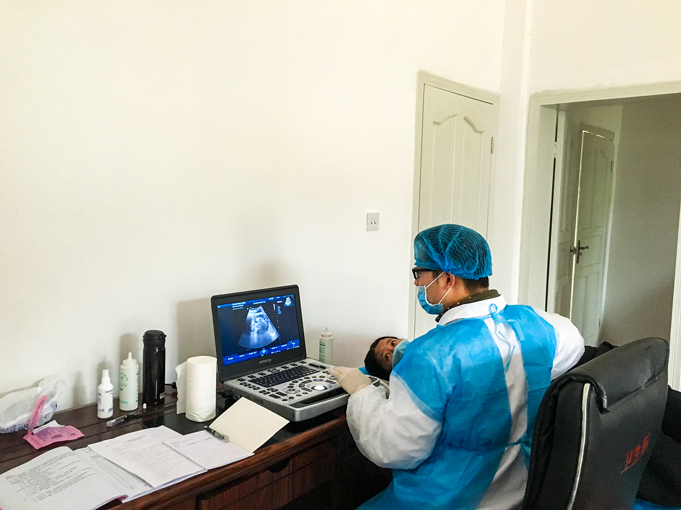 仁心灼灼·十人志 | 杨希：声波如舟，渡基层医疗之河