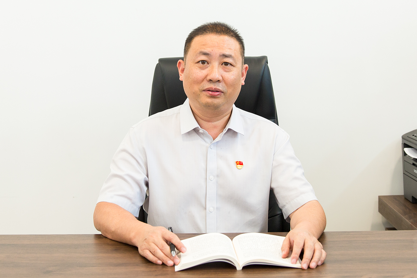 红岩医者 党建“三说”·书记说典范 | “三精”党建引领医疗高质量发展
