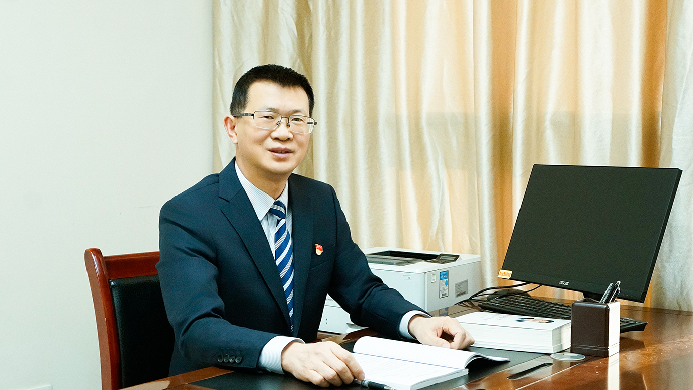 红岩医者 党建“三说”·书记说典范 | 打造“三心三化三联盟”党建品牌  引领公立医院高质量发展